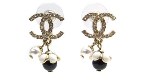 orecchini logo chanel|Chanel pendant earrings.